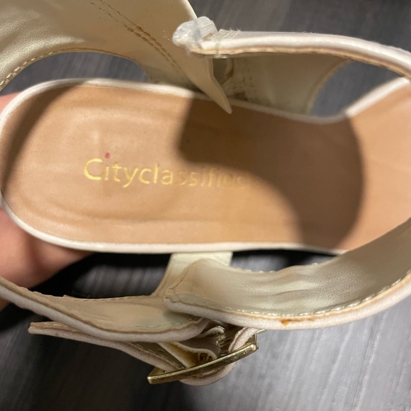 Cityclassified Heel Sandals - Picture 4 of 4